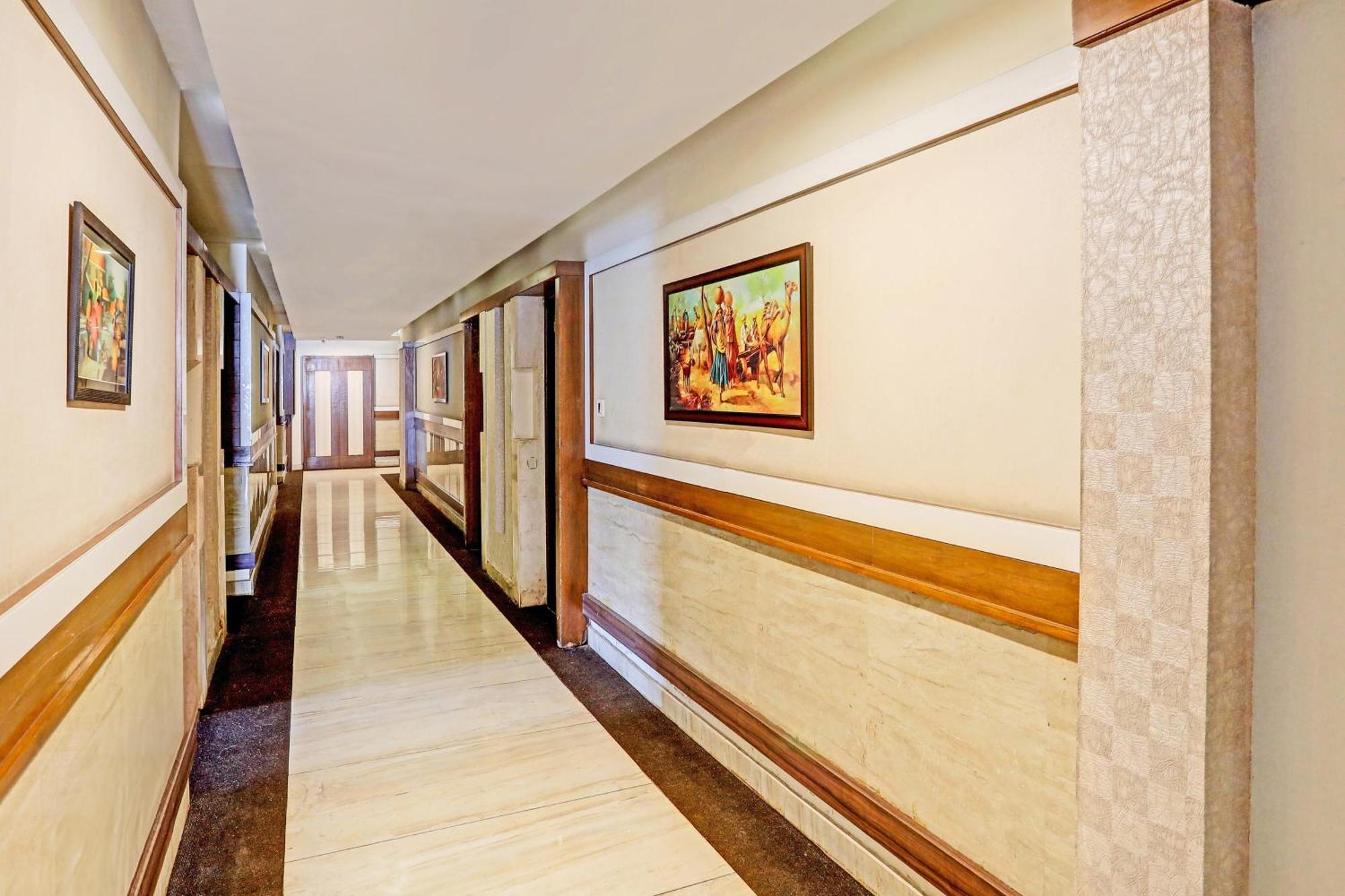 Capital O Surabhi Elite Near Miraj Cinemas - Shalini Shivani Sururnagar 外观 照片